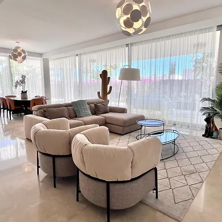 Infinity Blue Marbellac