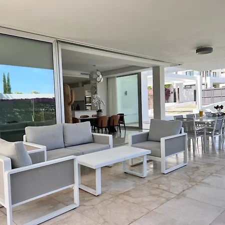 Вилла Infinity Blue *