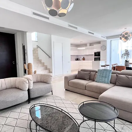 Infinity Blue Villa *